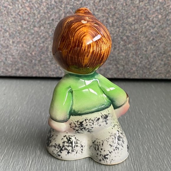 Rare Vintage Salt & Pepper Shakers, Boy w/Bowling Ball & Pins. Made in Japan - Picture 4 of 10